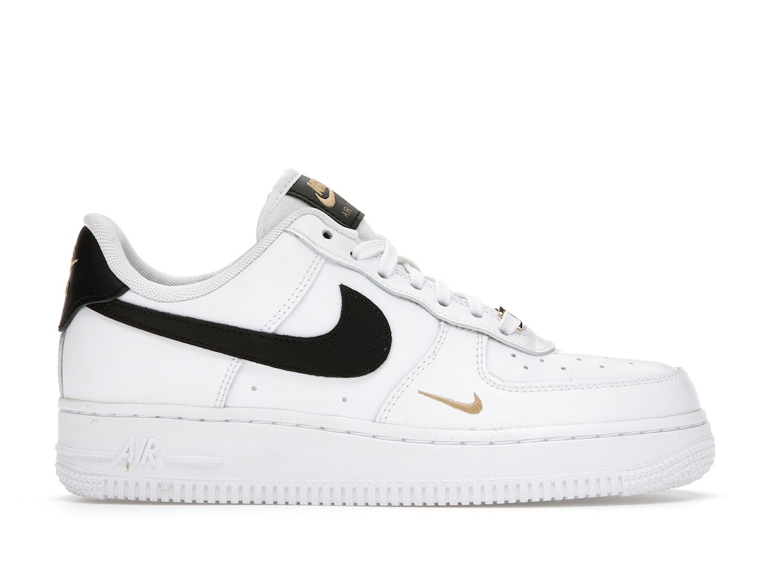 乐天商城 - ＼スーパーセール／1000円クーポン発行中！Nike ナイキ エア フォース 1 ロー 07 ホワイト ブラック ゴールド ミニスウッシュ (ウィメンズ) Nike Air Force 1 Low '07 Essential 