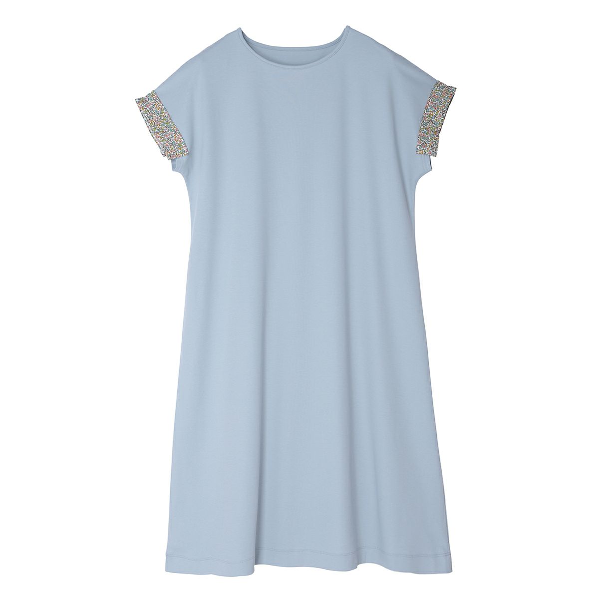 しなやかなコットン100%のスムース地にリバティを組み合わせたコットン100%のシリーズ。身生地には超長綿の糸を使用しているため、なめらかでしなやかな肌触り。切り替えをできるだけ少なくし着心地の良さにこだわりました。袖口デザインはLIBER...