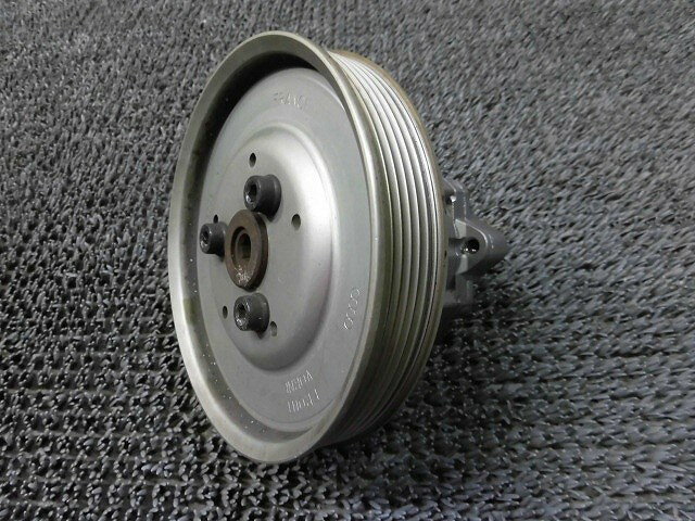 【中古】★激安!★2000年 AUDI アウディ A6 純正 ノーマル パワステ パワーステアリング ポンプ 078145255 / 2H11-142