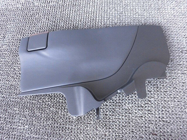 【中古】★激安!★GGH30W アルファード 純正 カバー リクライニング アジャスタ インサイドカバー 右 71875-58410 ヴェルファイア 等 / H11-473