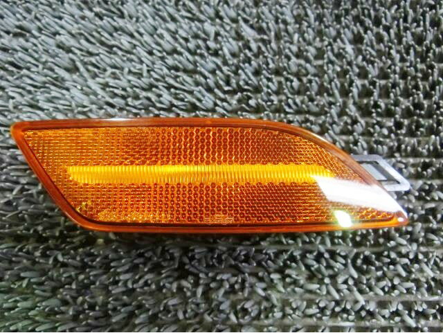 【中古】★激安!★ポルシェ 970 パナメーラ US 純正 ノーマル サイドマーカー ウインカー 右側 97063103800 / H6-1076