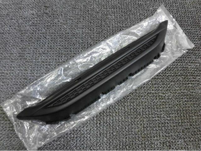 【中古】★新品!★プジョー 208 純正 ノーマル フロント グリル 9803263080 / 4H8-900