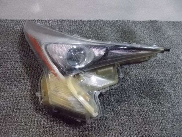 【中古】★激安!★ZVW50 プリウス 前期 純正 ノーマル ヘッドライト ヘッドランプ LED 右側 運転席側 KOITO 47-75 31800-70687 / 2Q11-1253