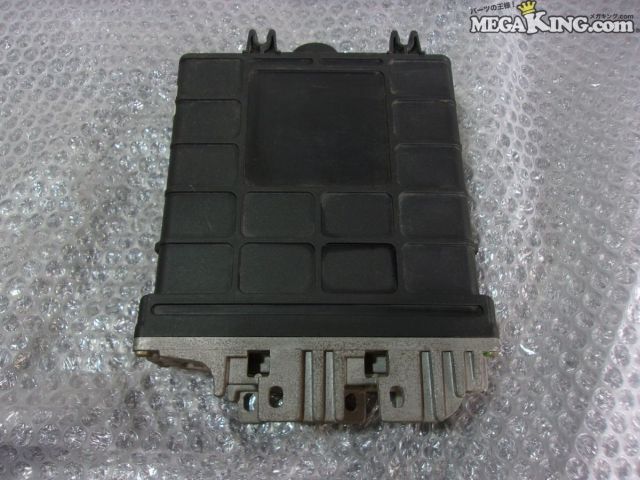 【中古】VW フォルクスワーゲン ゴルフ3 純正 ノーマル コンピューター 037906024C / 4S7-534