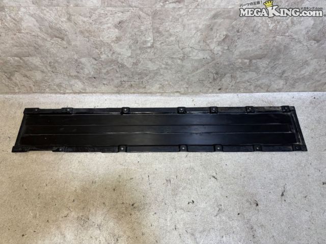 【中古】車種不明 PORSCHE ポルシェ 純正 ノーマル アンダーセンターパネル 964 ? カレラ ? 分かる方 / T5-154