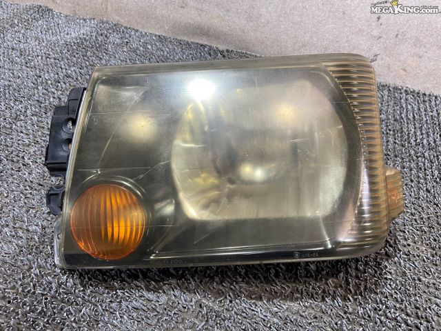 【中古】 U61 ミニキャブ 純正 ハロゲン 左ヘッドライト ヘッドランプ STANLEY P1711 助手席側 / T6-758