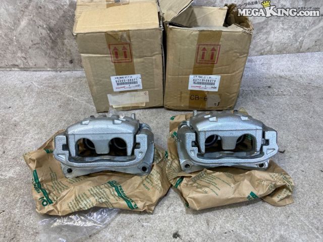 【中古】★未使用★ZN6 86 ハチロク 純正 ノーマル フロント ブレーキ キャリパー 17インチ 左右セット SU003-06071 SU003-06070 / T5-1702