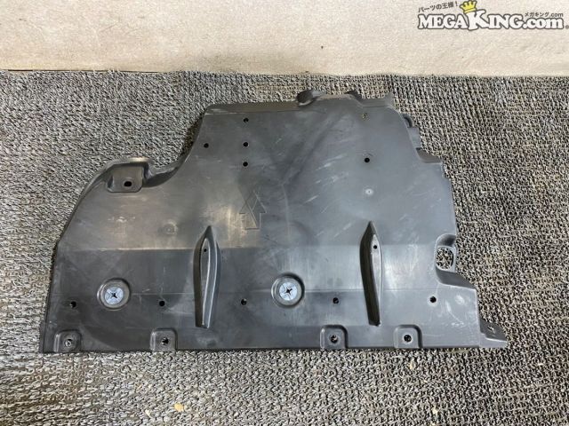 Rakuten - 【中古】ZVW30 プリウス 純正 ノーマル リア リヤ アンダーカバー アンダーガード 58398-47031 / T5-1967