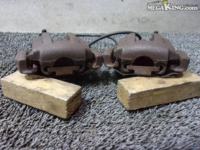 【中古】BMW E36 318is 純正 ノーマル リア リヤ キャリパー 片押し 左右 / 2T2-1090