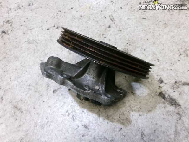 【中古】JB23W ジムニー 純正 ノーマル ウォーターポンプ S3B 84H / 2T2-1380