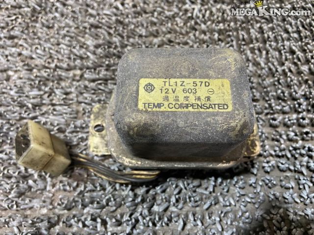 樂天商城 - 【中古】S30 フェアレディZ 純正 ノーマル ボルテージ レギュレーター TL1Z-57D / 2T6-2142