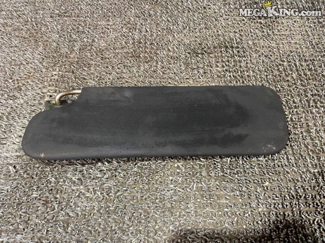 ＜訳あり安価出品 ＞ Ｓ３０Ｚ 中古部品リヤガラス　モール付き（コーナー１個欠品 訳あり安価出品 ＞ S30Z 中古部品リヤガラス モール付き（コーナー