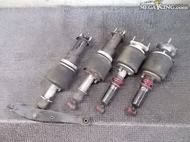 トヨタUZS186 18系クラウンマジェスタ純正エアサス サスセット前後左右1台分　 トヨタUZS186 18系クラウンマジェスタ純正エアサス サスセット前後左右