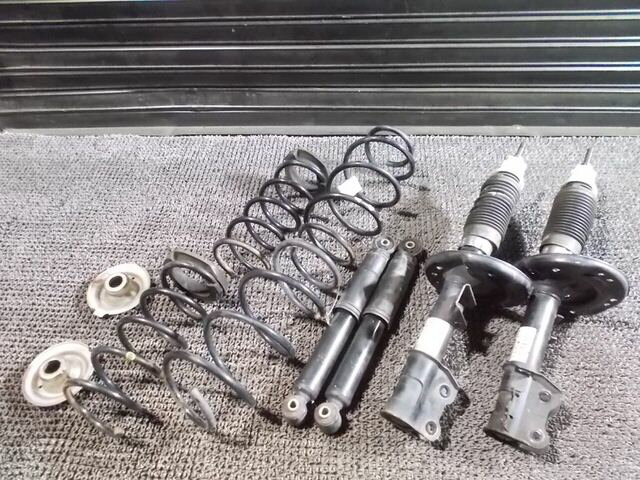 【中古】★激安!★FIAT フィアット チンクエチェント 純正 ショック&サスペンション 1台分 51871427 51864833 フィアット500 500S...