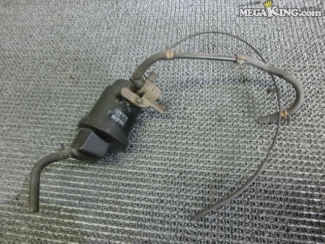 【中古】EE107 カローラ 純正 フューエル 燃料 フィルター 77704-12381 / 2F9-1367
