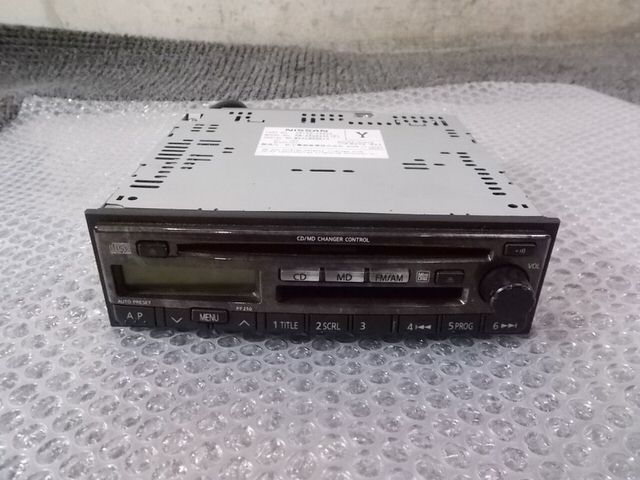 【中古】★激安!★E51 エルグランド 前期 純正 RM-A50SAXP CDデッキ MDデッキ プレーヤー オーディオ 1DIN 281A2-1A502 / 2N12-1124