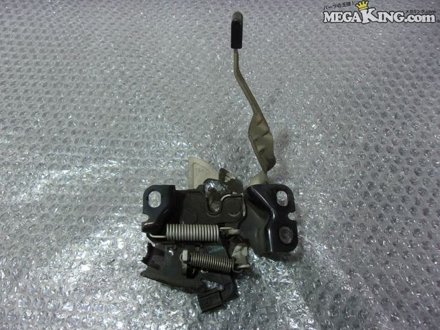 【中古】GK5 フィット 純正 ノーマル キャッチ ボンネットヒンジ 3036190 4F16 / 2S2-598
