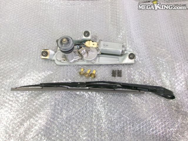 状態詳細 クラックや曲がりは無さそうです。 弊社では動作未確認です。 商品は中古品の為、キズ、除去しきれていない汚れ、相応の使用感などあります。 個人的な主観となりますので、必ず画像にてご判断をお願いします。 状態につきましては見落とし、記載漏れ等ある場合がございますのでご購入をお考えの方は不明点等あればお気軽にご質問ください。 付属品は画像の物がすべてとなります。　　掲載枚数の関係上、画像ではわかり難い部分もありますが、ご納得頂ける方のみでお願いします。 中古品という事をご理解頂き、ノークレーム、ノーリターンでお願い致します。 特徴 コンディションランク 【 C 】 一般中古品 使用感があり傷やダメージはありますが、問題なく使える一般的な商品。 メーカー ニッサン タイプ 純正 型式・仕様 S15 車種 シルビア 品番 28710-85F00 管理番号 T3-2035 P:Other - D:Higu - Ph:8 - SAGAWA　R:2310 / 52　-　10 - 13