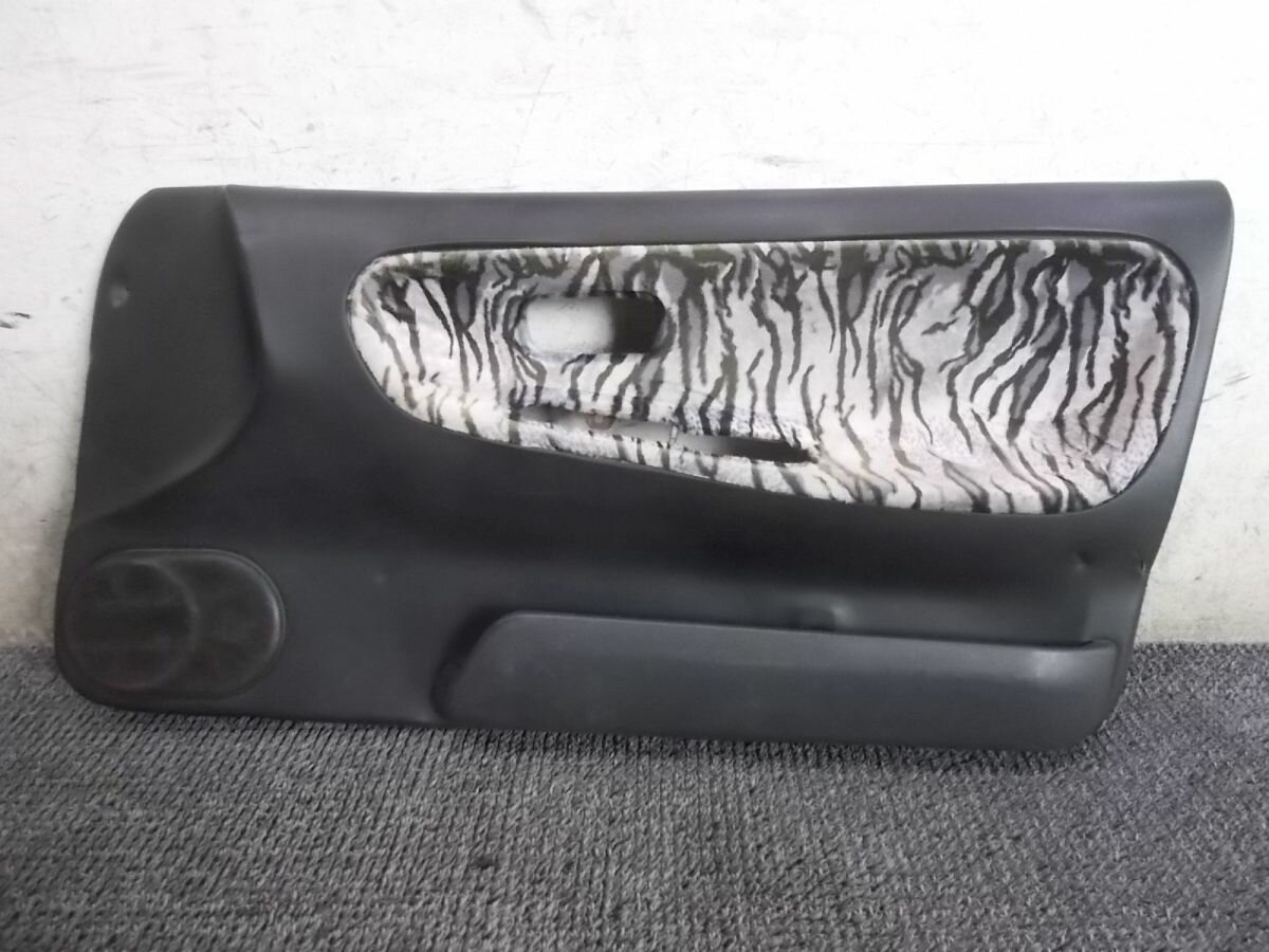【中古】★激安!★S13 シルビア 純正 ノーマル ドア内張り パネル トリム 右 運転席側 RPS13 180SX 等 / 4P3-1634