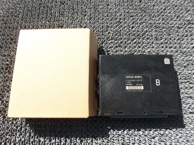 【中古】★新古品・アウトレット品★L675S ミラ ココア KF-VE 純正 エンジン コンピューター ECU 89560-B2N92 / 2G3-874