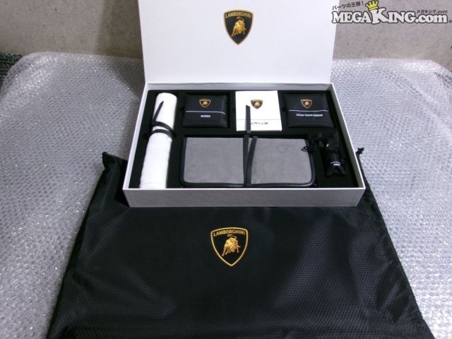 【中古】Lamborghini ランボルギーニ URUS ウルス 純正 ノーマル メンテナンスキット ウェルカムキット / T2-895