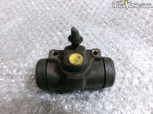 【中古】メーカー不明 1966年 VOLVO ボルボ アマゾン ホイールシリンダーカップ 分かる方 / 2S10-2048