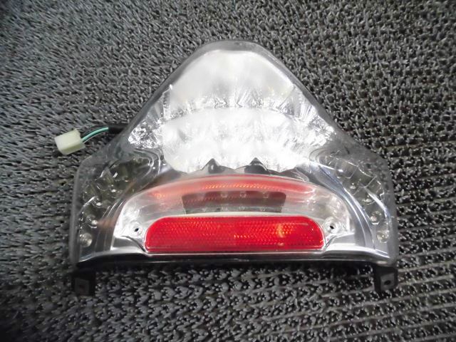 【中古】スズキ V125G HYH ヨーロピアン LED テールランプ テールライト 22-2081B / 2G6-1810