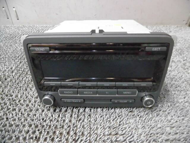 【中古】VW フォルクスワーゲン ザ ビートル 純正 CDデッキ プレーヤー オーディオ 1K0035183B / ZG9-242