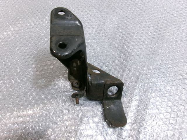 【中古】★激安!★FD3S RX-7 RX7 純正 ノーマル フロント スタビライザーブラケット ステー スタビ 右のみ / R11-761