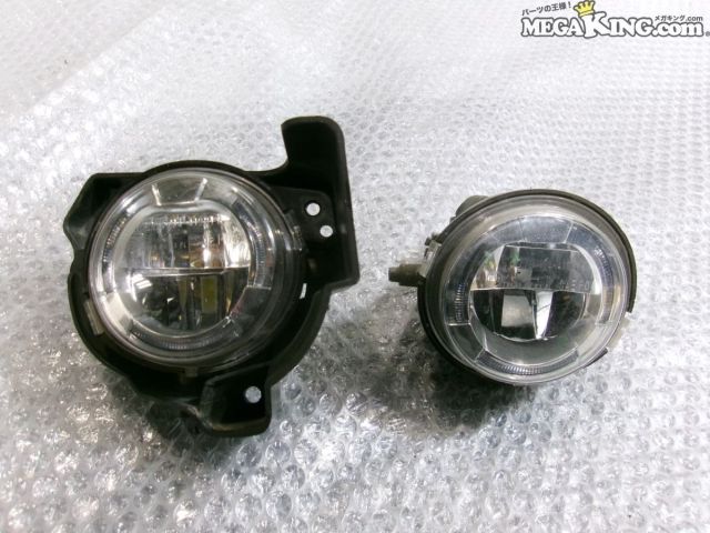【中古】BM2F2 アクセラ 純正 ノーマル LED フォグランプ フォグライト 左右 KOITO 114-41991 点灯OK / 2T2-1291