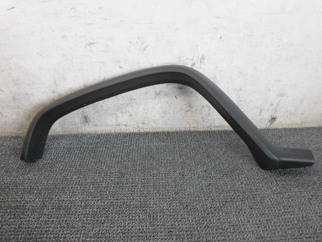 【中古】★新古品・アウトレット品★ハマー H2 純正 ノーマル リア フェンダー パネル カバー 右側 ブラック 素地 / ZG8-652