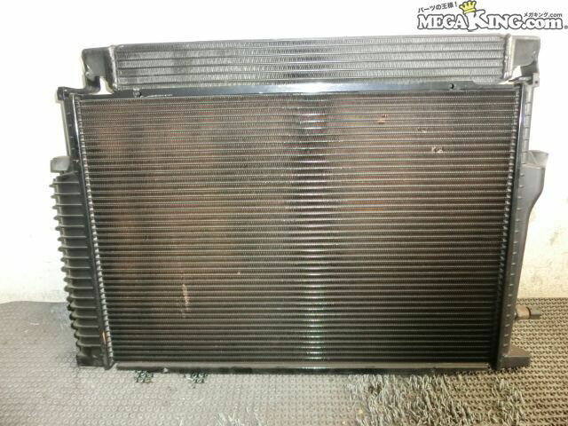 【中古】【激安!】BMW E65 750i 純正 ラジエーター コア 1712413 オイルクーラー付き / 2F8-1571