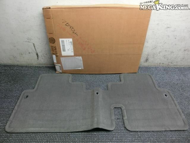 【中古】★新品!★シボレー アカディア 2009年〜2013年 純正 フロアマット カーペット 2列目 後部座席 グレー 25942941 / F12-272