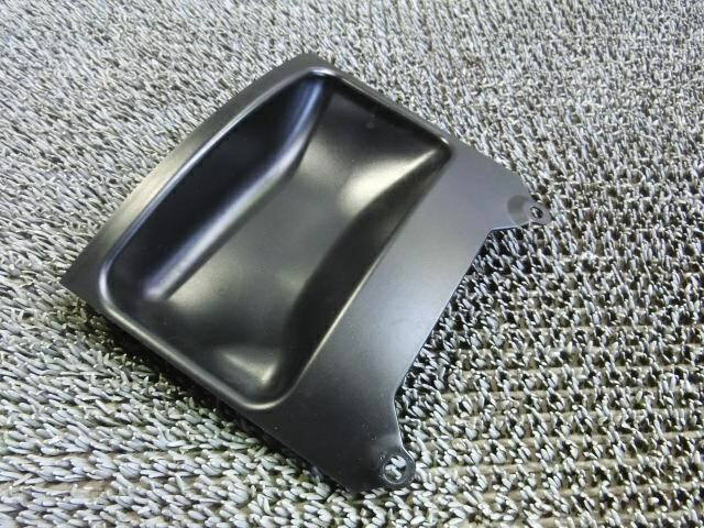 【中古】★激安!★ Lamborghini Aventador ランボルギーニ アヴェンタドール LP700-4 純正 ドア 内張り カバー パネル 右側 470831438B / H1-1138