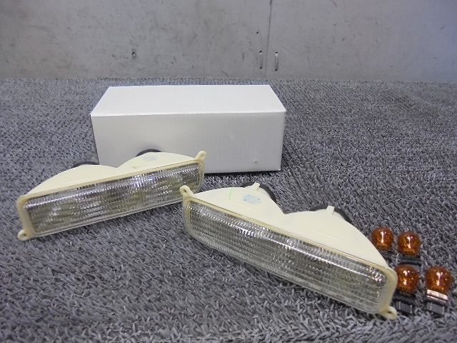 Rakuten - 【中古】★新品!★1997年〜1998年 ジープ チェロキー TYC クリア ウインカー パークシグナル バンパーランプ 12-5029-A4-6Z / ZH1-1380