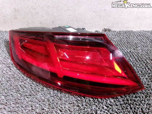 【中古】AUDI アウディ 8S TT 純正 ノーマル LED テールランプ テールライト 左 8S0945095E / 2S2-077
