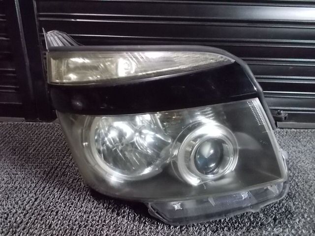 楽天市場】トヨタ ヴォクシー 中古(ヘッドライト|ライト 楽天市場】トヨタ ヴォクシー 中古(ヘッドライト|ライト