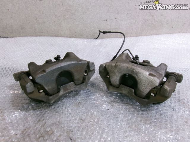 【中古】BMW MINI ミニ XS15 F55 ミニクーパー 純正 ノーマル フロント ブレーキ キャリパー 左右 / T2-1046