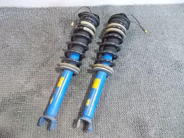 【中古】★激安!★R35 GT-R GTR 前期 純正 BILSTEIN ビルシュタイン リア ショック&サスペンション 2本 56210 JF20C 56210 JF20B / Q12-1243