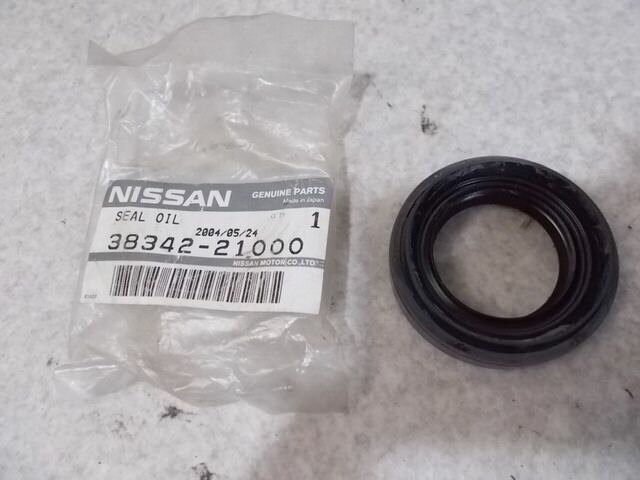 【中古】★未使用!★DR30 R30 スカイライン 純正 ノーマル オイルシール サイドベアリングリテーナー 38342-21000 / R2-256