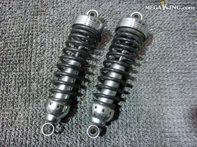 【中古】YAMAHA ヤマハ V-MAX1200 純正 ノーマル リア リヤ ショック&サスペンション リアサス / 2T2-684
