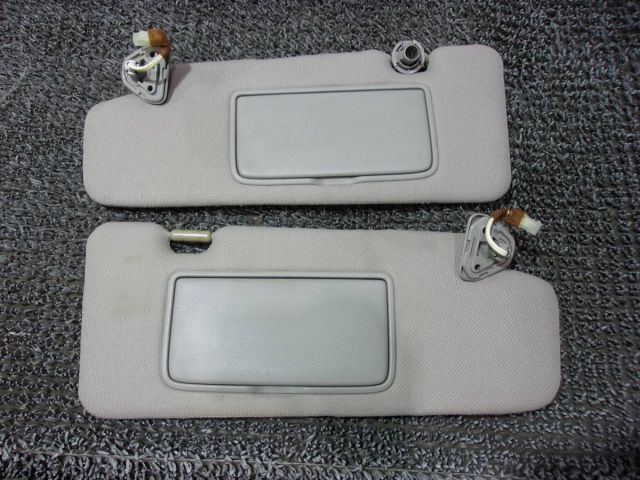 【中古】★激安!★車種不明 ニッサン 純正 ノーマル サンバイザー ミラー 加工用等に 左右 Y50 ? フーガ ? 分かる方 / 3R7-572