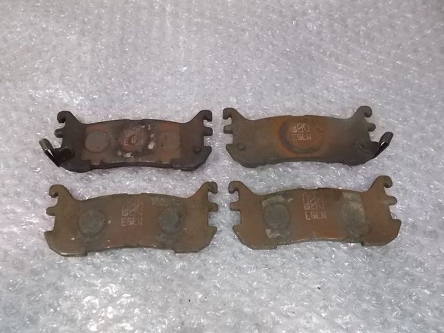 【中古】★激安!★NB8C ロードスター EGLN リア リヤ ブレーキパッド 左右 / 2Q2-1168