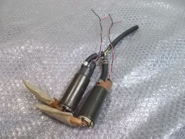 【中古】★激安!★車種不明 トヨタ 純正 改 燃料ポンプ フューエルポンプ 2個セット モーター動作OK JZA80 ? スープラ ? 分かる方 / Q8-14...