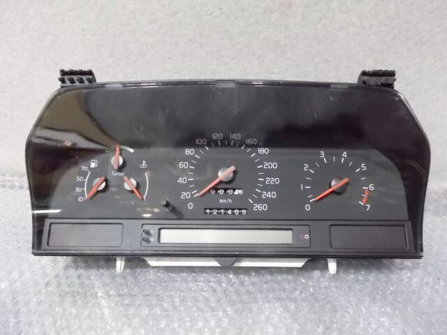 【中古】★即納!希少!激安!★VOLVO ボルボ 850 純正 ノーマル スピードメーター 260kmメーター 走行121,469km / 2Q11-1731