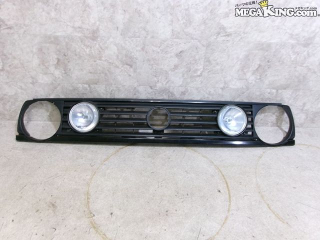 【中古】VW フォルクスワーゲン ゴルフ2 純正 ノーマル フロントグリル 4灯 HELLA フォグランプ 付 191853653F / S5-1765