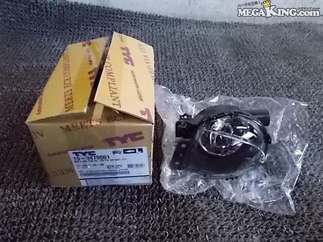 【中古】★新品!★BMW E90 3シリーズ TYC ハロゲン フォグランプ フォグライト レンズ 左 19-0470001 / 2J5-237
