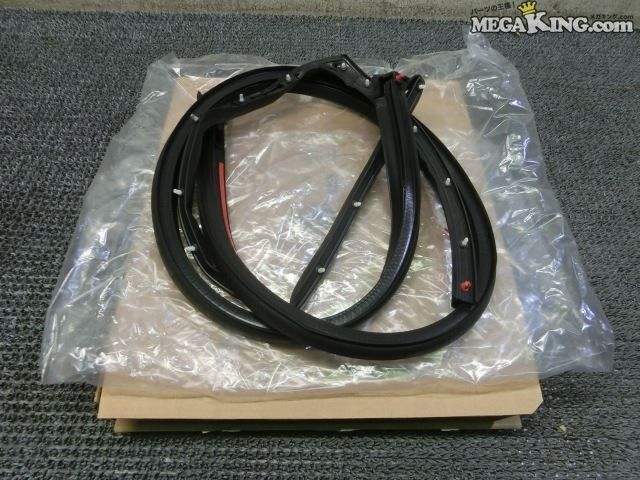 【中古】★新品!★シボレー HHR 2006〜2011年 純正 ウェザーストリップ 20787330 / F11-2049
