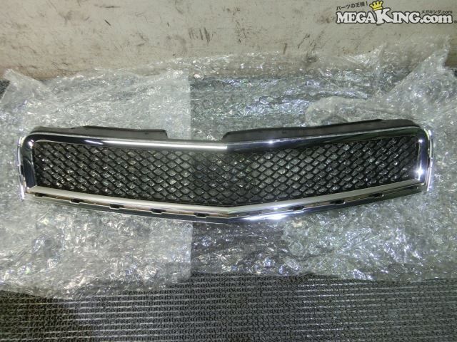 【中古】 ★新品!★シボレー トラバース 2009〜2012年 純正 フロントグリル ラジエーターグリル 15943196 / F12-471