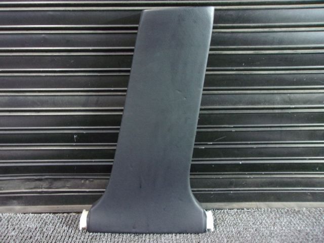 【中古】★激安!★GRS180 クラウン ロイヤル 18クラウン 純正 ノーマル センターピラー パネル ガーニッシュ 62413-30200 / Q8-551